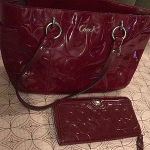 Like new Coach Handbag and match with Wallet